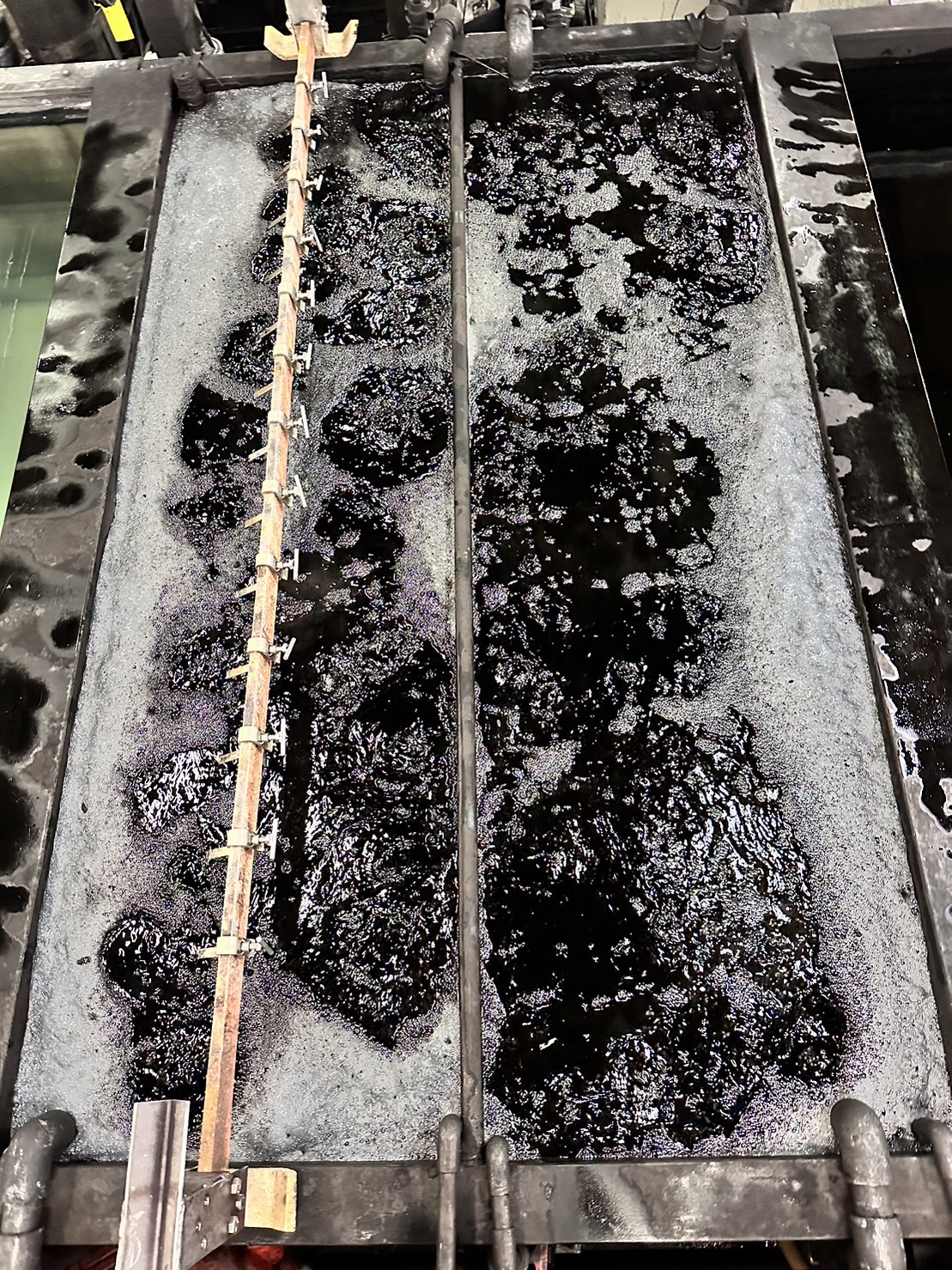Black dyeing treatment